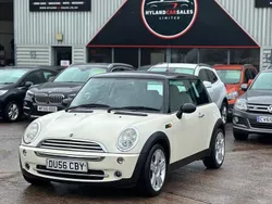 White Used 2006 Mini ONE Hatch Hatchback | £2,495 (A bit pricey)