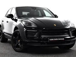 Black Used 2022 Porsche Macan SUV | £45,995 (Super price)