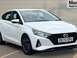 White Used 2023 Hyundai i20 SE Hatchback | £14,667 (Fair price)