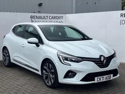 Solid glacier white Used 2021 Renault Clio V Version S Hatchback | £13,508 (Fair price)