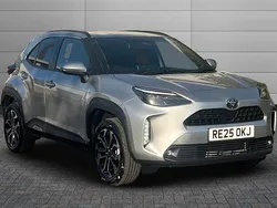Silver Used 2025 Toyota Yaris Cross Design SUV | £25,550 (Fair price)