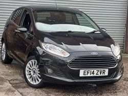 Black Used 2014 Ford Fiesta Titanium Hatchback | £3,490 (Fair price)