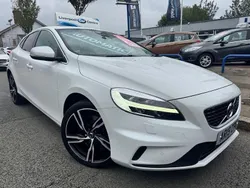 White Used 2019 Volvo V40 R-Design Estate | £12,977 (Fair price)