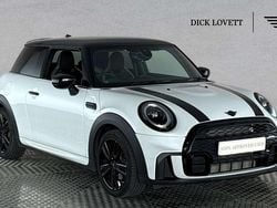 White Used 2023 Mini Cooper Hatch Hatchback | £22,750 (Fair price)