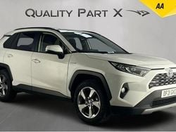 White Used 2021 Toyota RAV4 Hybrid Design SUV | £18,350 (Super price)