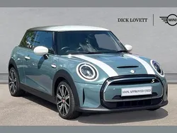 Green Used 2022 Mini Cooper S Hatchback | £15,995 (A bit pricey)