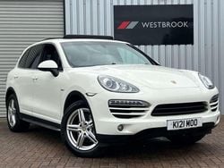 White Used 2011 Porsche Cayenne SUV | £11,990 (Fair price)