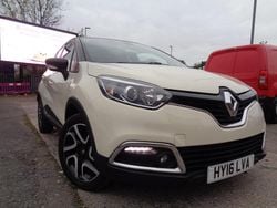 Cream Used 2016 Renault Captur Dynamique SUV | £4,490 (Good price)