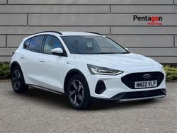 White Used 2022 Ford Focus Active Hatchback | £16,495 (Fair price)