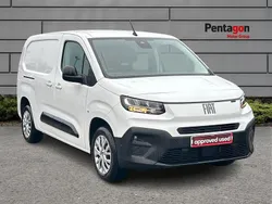 White New 2024 Fiat Doblò S MPV | £16,450 (Fair price)