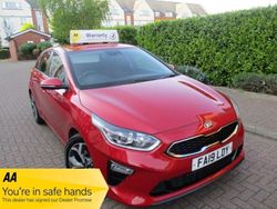 Metallic burgundy Used 2019 Kia Ceed Hatchback | £8,990 (Fair price)
