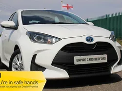 White Used 2021 Toyota Yaris Hybrid Hatchback | £14,990 (Fair price)