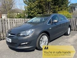 Grey Used 2015 Vauxhall Astra Excite Hatchback | £5,495 (Good price)