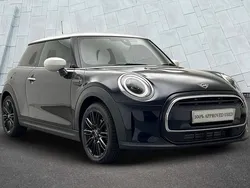 Blue/black Used 2022 Mini Cooper Exclusive Hatchback | £20,500 (Fair price)