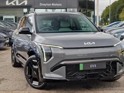 New 2025 Kia EV3 2 SUV | £32,900 (Super price)