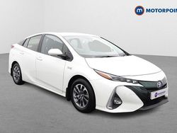 White Used 2019 Toyota Prius Hatchback | £17,699 (Fair price)
