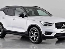 729 glacier silver Used 2020 Volvo XC40 R-Design SUV | £20,690 (Fair price)