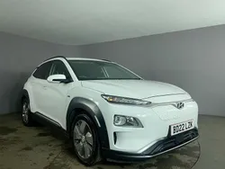 White Used 2022 Hyundai Kona Premium SUV | £13,499 (Fair price)
