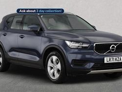 Blue Used 2021 Volvo XC40 Momentum SUV | £18,799 (Fair price)