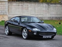 Black Used 2002 Jaguar XK8 Coupe | £2,000 (Super price)