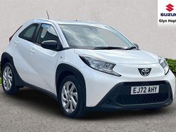 White Used 2022 Toyota Aygo X PURE SUV | £14,116