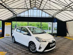 White Used 2017 Toyota Yaris Hybrid Hatchback | £8,995 (Fair price)