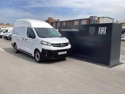 White Used 2023 Vauxhall Vivaro Van | £12,490 (Good price)