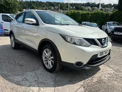 White Used 2017 Nissan Qashqai Acenta SUV | £6,995 (Super price)