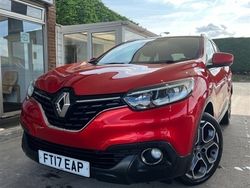 Red Used 2017 Renault Kadjar Dynamique SUV | £8,795 (Fair price)