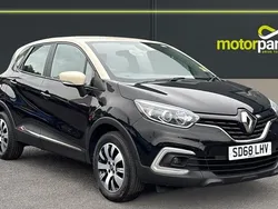 Diamond black metallic/ivory roof Used 2018 Renault Captur Play SUV | £8,000 (Fair price)