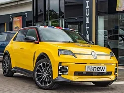 Yellow Used 2025 Renault R5 Iconic Hatchback | £27,995 (Fair price)