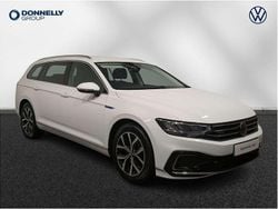 White Used 2021 VW Passat GTE Estate | £15,885 (Fair price)