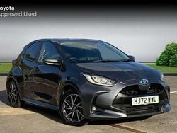 Decuma grey Used 2022 Toyota Yaris Hybrid Design Hatchback | £15,905 (Super price)