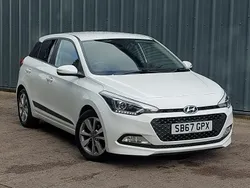 White Used 2017 Hyundai i20 Premium Hatchback | £6,998 (Good price)