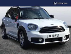 White Used 2019 Mini Cooper Countryman Classic SUV | £10,595 (Fair price)