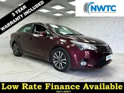 Red Used 2014 Toyota Avensis Sedan | £5,195 (Fair price)