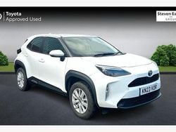 Used 2025 Toyota Yaris Hybrid Estate | £21,127 (Good price)