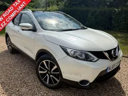 White Used 2015 Nissan Qashqai Tekna SUV | £7,995 (A bit pricey)