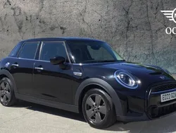 Black Used 2022 Mini Cooper S Classic Hatchback | £17,900 (Fair price)