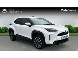 White Used 2022 Toyota Yaris Cross Design SUV | £18,633 (Fair price)