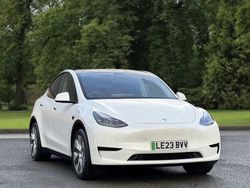 White Used 2023 Tesla Model Y RWD SUV | £22,995 (Fair price)