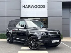 Black Used 2025 Land Rover Defender HSE Dynamic SUV | £79,997 (Expensive)