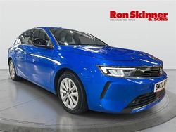 Blue Used 2022 Vauxhall Astra Design Edition Hatchback | £15,839 (Expensive)