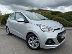 Silver Used 2014 Hyundai i10 SE Hatchback | £3,999 (A bit pricey)