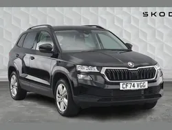 Black Used 2025 Skoda Karoq SE Drive SUV | £26,000 (Fair price)