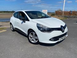 White Used 2015 Renault Clio IV Expression+ Hatchback | £4,495 (Fair price)