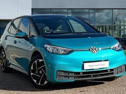 Makena turquoise premium metallic black Used 2022 VW ID.3 Pure Hatchback | £14,503 (Fair price)