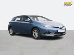 Red Used 2017 Toyota Auris Hatchback | £9,495 (Fair price)