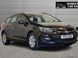 Brown Used 2015 Vauxhall Astra Design Edition Estate | £2,900 (Good price)