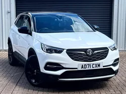 White Used 2022 Vauxhall Grandland X SRi SUV | £11,495